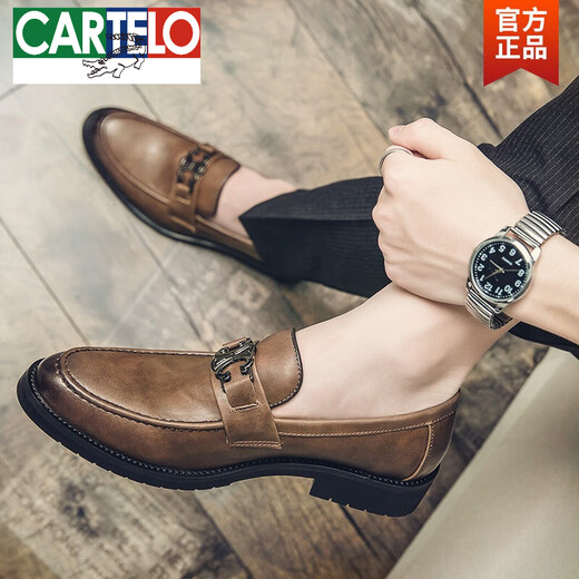 卡帝乐鳄鱼（CARTELO）春季新款懒人一脚蹬豆豆鞋男士商务复古休闲皮鞋夜店发型师潮鞋子 华伦-6996黑色 43