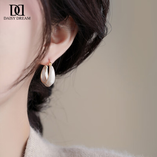 DAISY DREAM plain circle geometric large earrings for women light luxury niche design dripping glazed earrings and ear buckles 2025 new autumn and winter high-end earrings dripping glazed earrings