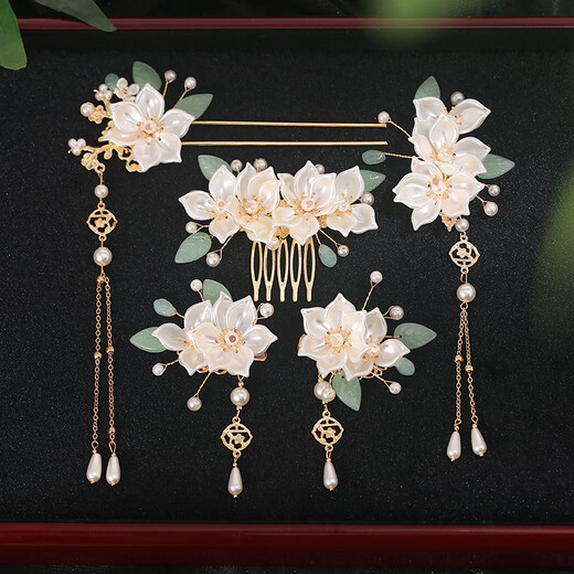 Love sans pairs Camellia hanfu coiffeur tassel tremblant épingle à cheveux épingle à cheveux couronne complète ensemble pour le costume antique en épingle à cheveux à cheveux épingle à cheveux épingle à cheveux à cheveux épingle à cheveux en épingle à cheveux en épingle à cheveux (4 pièces)