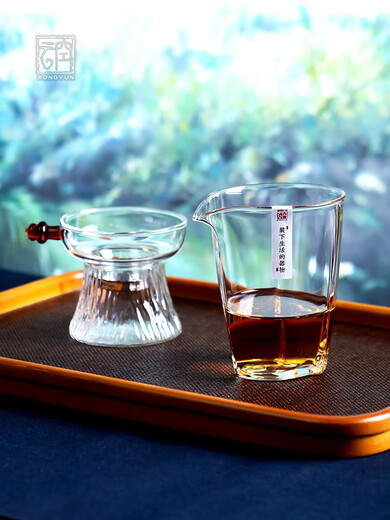 Qiaoyou Kongyun handmade floating glass fair cup Japanese-style heat-resistant tea set complete set tea maker with tea filter integrated gift single male cup approximately 310ML carton packaging
