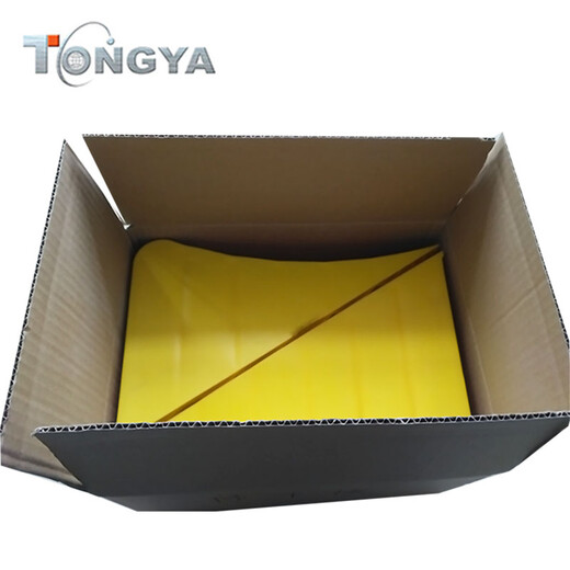 Aijibao portable car anti-slip triangle wood stopper truck rubber tire anti-slip plastic parking wedge block