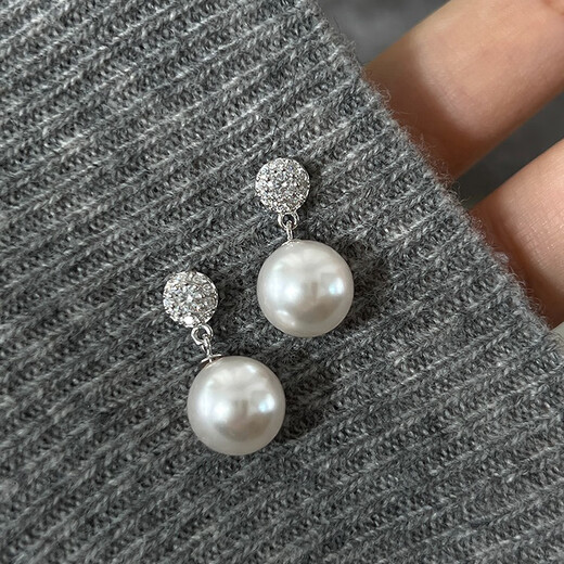 Yican Liu Yifei's same style imitation pearl earrings without pierced ear clips niche design high-end earrings light luxury style earrings Liu Yifei's same style imitation pearl ear clips