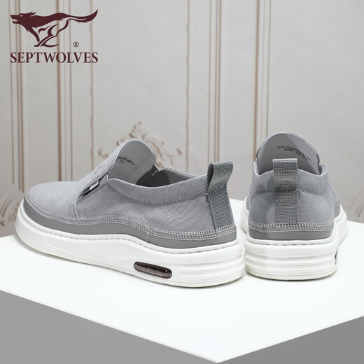 
Seven Wolves men's shoes canvas shoes men's casual shoes summer shoes men's breathable and versatile one-foot laziness shoes old Beijing cloth shoes gray 9443 42