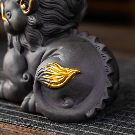 Mingke purple sand unicorn tea pet ornaments, high-end tea table, tea tray, tea table ornaments, high-end lucky tea play, gold-painted stepping ingot, unicorn purple sand ornaments