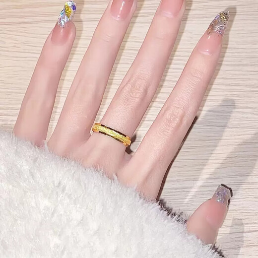 Fat Donglai quality k gold couple ring Hong Kong duty-free gold 18K gold new frosted ring new live purchase couple ring