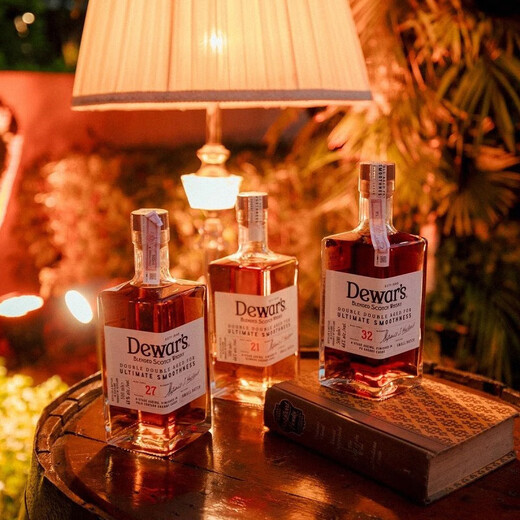 
Emperor Dewar's Emperor White Card Mixed Scotch Whisky Quadratic British Imported Foreign Liquor and Spirits Emperor 32 Years Small Batch 500mL 1 Bottle