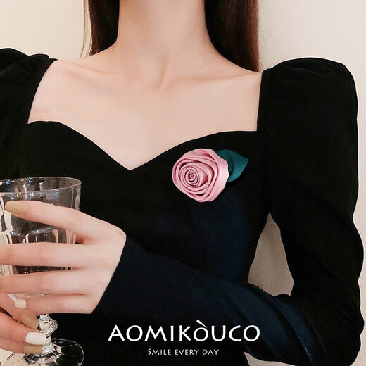 WOUG handmade fabric silk rose brooch Korean style fashion high-end corsage brooch summer lining silk rose
