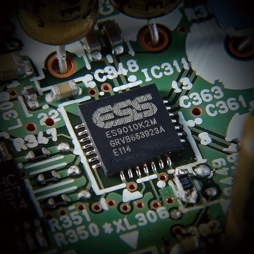雅马哈（Yamaha）R-N600A HiFi流媒体高保真功放 发烧USB 光纤/同轴数字输入 蓝牙 WIFI Phono端口 银色