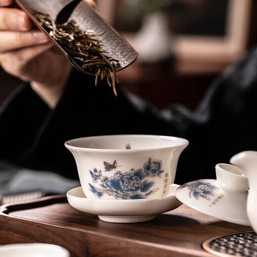 Porcelain brand tea set mutton fat jade Kung Fu tea set for home living room new Chinese style high-end guest tea set gift box gift <Blue color peony> mutton fat jade covered bowl 12-piece set