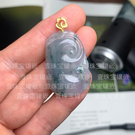 Yan's pure 18K gold exquisite snowflake retro auspicious cloud jade pendant buckle necklace pendant jade jade K gold clip buckle 18k gold auspicious cloud style