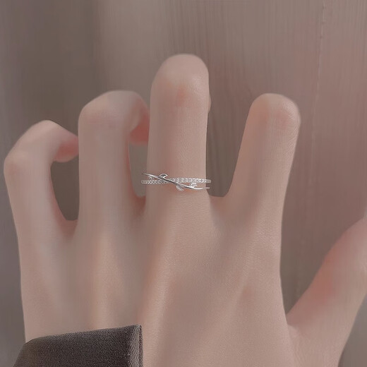 Bai Qixin's Zhiya ring for women, light luxury niche design, plain ring, broken diamonds, high-end index finger ring, personalized open ring, versatile Zhiya ring
