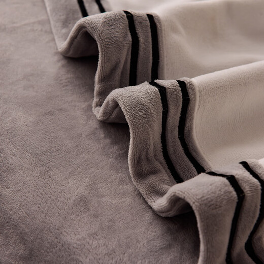 Yalu Class A baby milk velvet four-piece set high-end bedding flannel sheets winter coral velvet duvet cover bed sheet M Vick - Ivory White Class A baby velvet 1.8m bed sheet style four-piece set - quilt cover 200*230cm