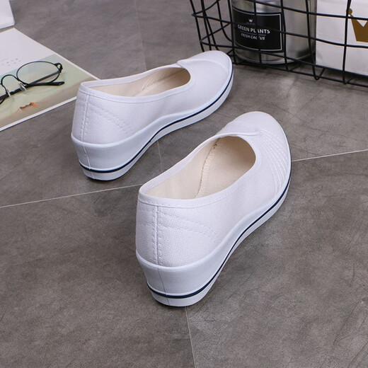 Yizi Yizi brand nurse shoes women's soft sole breathable non-slip white shoes beauty salon work medical white wedge heel cloth shoes white 39 24.5 cm