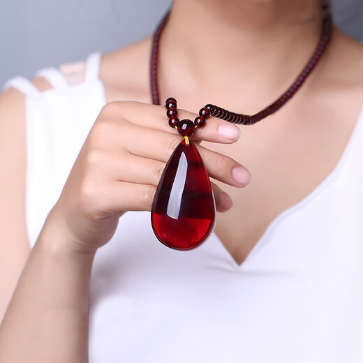 MUSI natural water purified blood amber drop pendant sweater chain Myanmar raw mineral beeswax amber Wushi brand men and women necklace pendant blood amber drop + blood amber chain