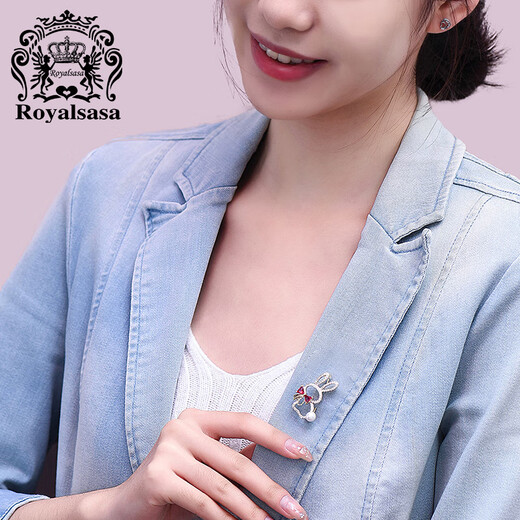 Royal sasa cute bunny corsage collar pin anti-exposure buckle personalized coat cute and sweet cartoon brooch accessories