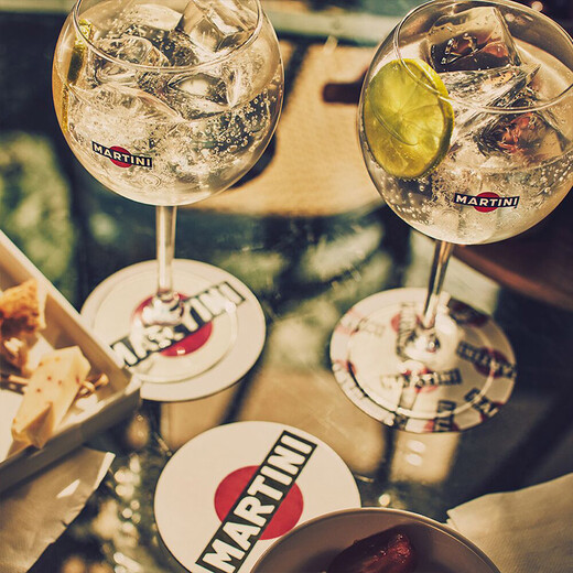 马天尼(Martini) 洋酒 意大利进口  干威末酒  甜型气泡果酒 1L 