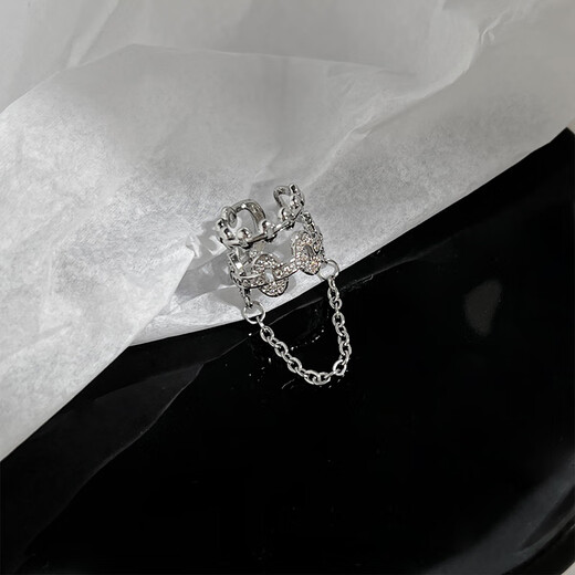 MOLC tassel pierced earrings, light luxury niche earrings, unique creative designer ear bone clips, cool and handsome men's summer earrings E3572 chain tassel earrings