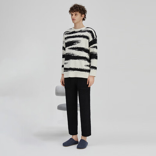 Chundu Soft Half Velvet Couple Pajamas Women's Winter Thickened Coral Velvet Long Sleeve Home Clothes Men's Winter Suit Can Be Weared Outside Black and White Stripes/Black (Male) M (Suitable for M-L sizes)