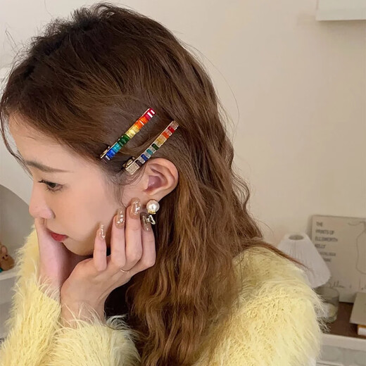 Chimera (CHIMERA) 2 pieces rainbow lucky rhinestone bangs clip simple forehead broken hair clip side one-word clip headdress girl birthday gift