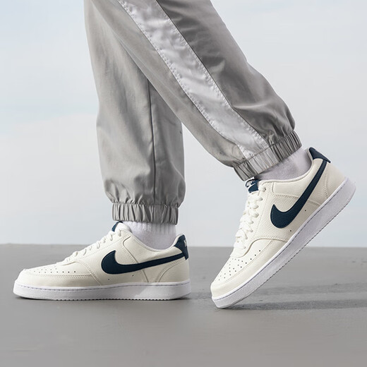 耐克（NIKE）官方舰店男鞋新款EBERNON LOW运动鞋透气耐磨板鞋舒适轻便休闲鞋 HQ4867-101 40.5