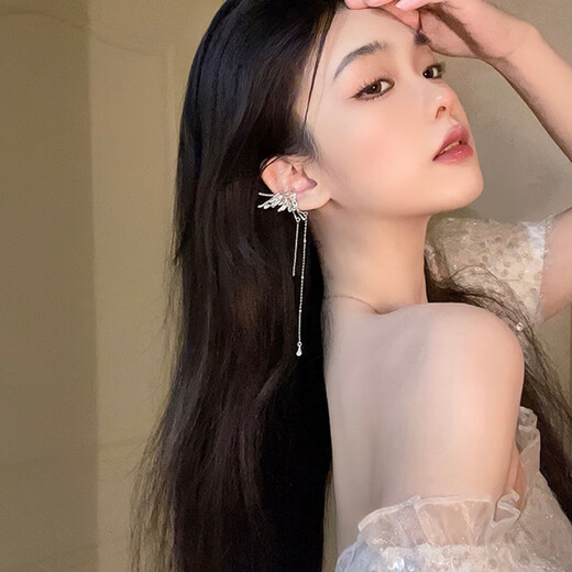 Pei Liang's temperament butterfly tassel ear clips for women niche high-end fairy-like non-pierced earrings trendy ear bone clip elf ear hooks temperament butterfly tassel ear clips a pair