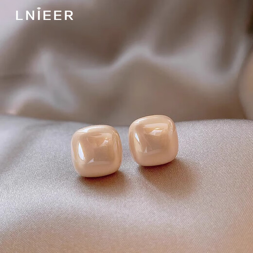 LnieerS925 Silver Needle Small Sugar Cube Pearl Earrings Women's Light Luxury High-Quality Temperament Earrings 2025 New Autumn and Winter Earrings Australian White Sugar Cube Pearl Earrings