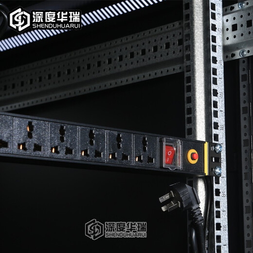Deep Huarui Cabinet 27U Server Network Equipment Dicked Model und 10A8-Bit PDU Power Monitoring Switch Networktür WA-6627 600*600*1400 27U