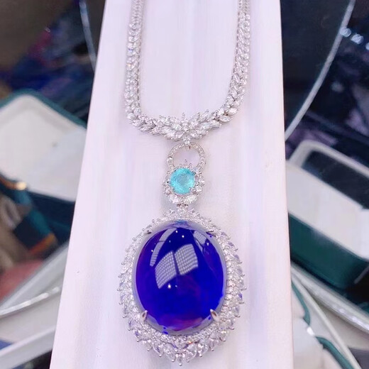 Junxin Jewelry Natural 18K Luxury Inlaid Tanzanite Pendant Women's Necklace Pendant with South African Diamonds Gift