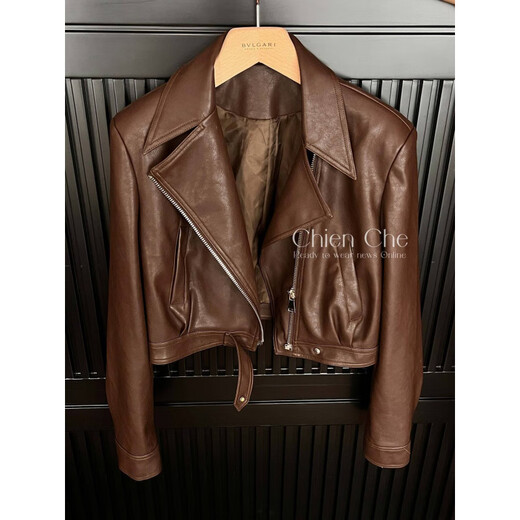 Jinying 2025 Automne et hiver Nouvel homme petit homme vêtu de brun imitation en cuir veste en cuir chaud veste courte