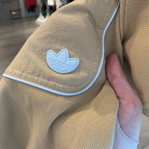 阿迪达斯 （adidas）三叶草短袖女装夏季秋健身训练运动衫跑步透气舒适休闲T恤 H15829 XS