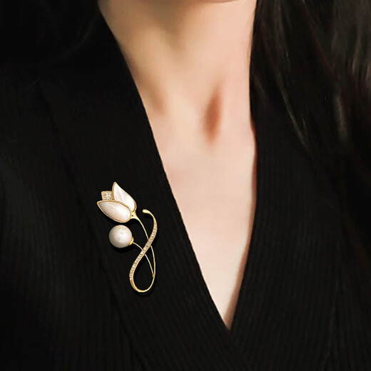 Marco Bizzarri high-end brand brooch, light luxury brooch, high-end women's exquisite tulip suit, anti-exposure women's corsage, Mother's Day gift for mom, Teacher's Day gift for teacher