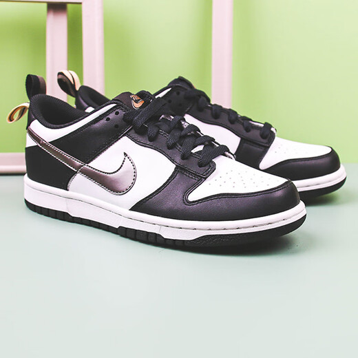 耐克（NIKE）板鞋女鞋2025新款夏季Dunk Low低帮轻便运动鞋时尚透气休闲鞋 DH9764-001黑白小熊猫金银勾 38.5