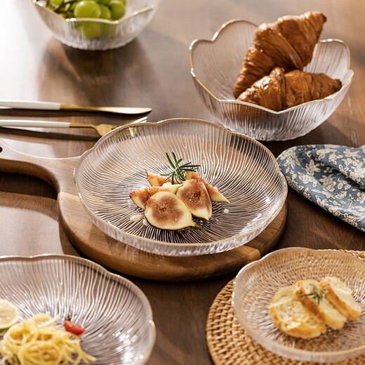 Modern housewife off-shelf glass fruit plate, living room home dessert plate, high-looking European-style transparent dessert bowl, salad plate, 7.6-inch golden flower plate