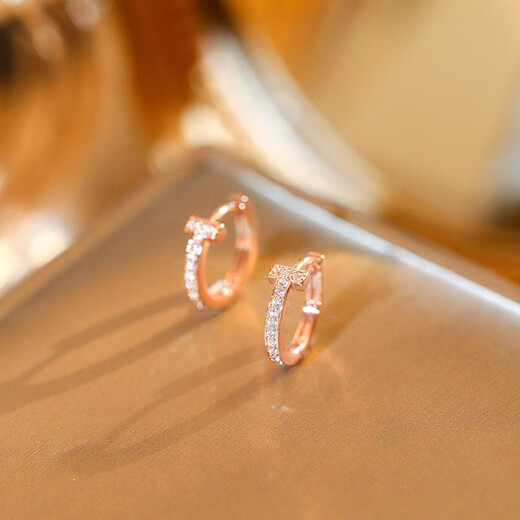 Satima 2025 new classic diamond-encrusted small earrings T-shaped rose gold earrings for women 18k gold earrings T-letter French earrings rose gold