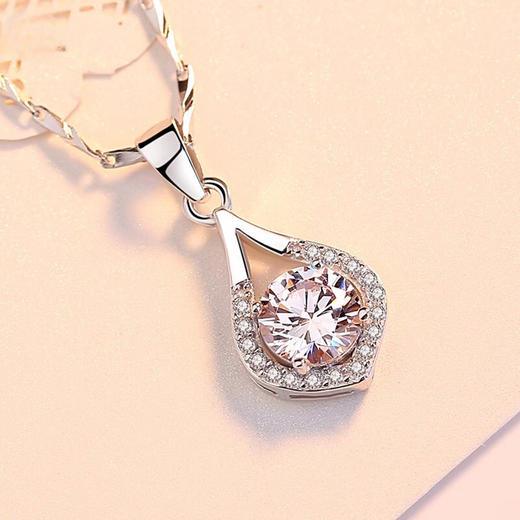Xuanyong 950 platinum necklace, white gold pendant, women's silver necklace, simple water drop necklace, K gold jewelry, white diamond (with arrow heart chain)