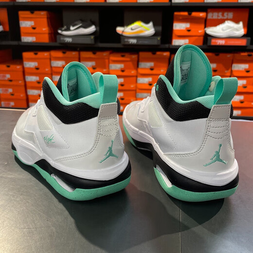 耐克（NIKE）篮球鞋男鞋2025年夏季新款运动Jordan Stay Royale 3缓震训练休闲 FB1396-103白绿 41