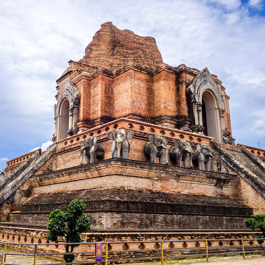 Thailand Chiang Mai + Chiang Rai, Thailand 5 nights and 6 and a half days self-guided trip, one single group, just for fun, no shopping, available for any holidays until October 31st, no price increase, 4-6 people VIP single group