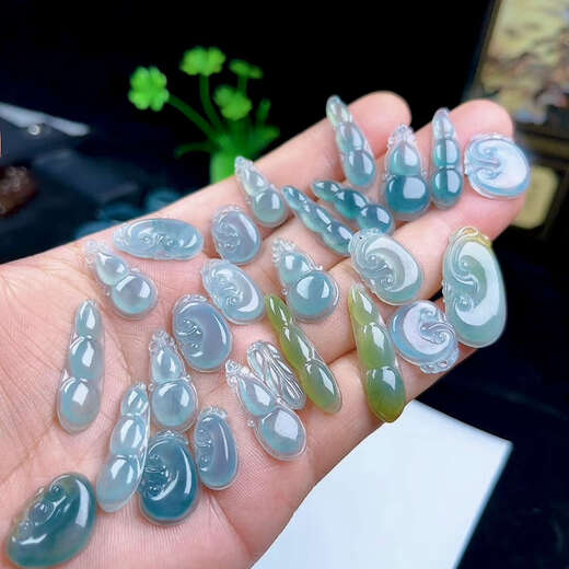 米聆天然A货冰种翡翠福豆树叶如意葫芦吊坠高冰透天空湖水蓝玉坠送证 XB694[福瓜]