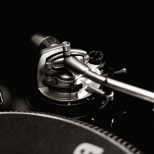 Audio-Technica self-operated AT-LP1240-USB XP direct-drive turntable vinyl record player