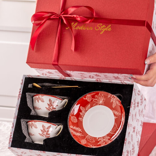 SUCCOHOMEWARE sent a Chinese style coffee cup set for home ceramic Chinese tea set afternoon tea drinking cup wedding gift box 2 coffee cups saucer spoon - all gold red gift box 0ml