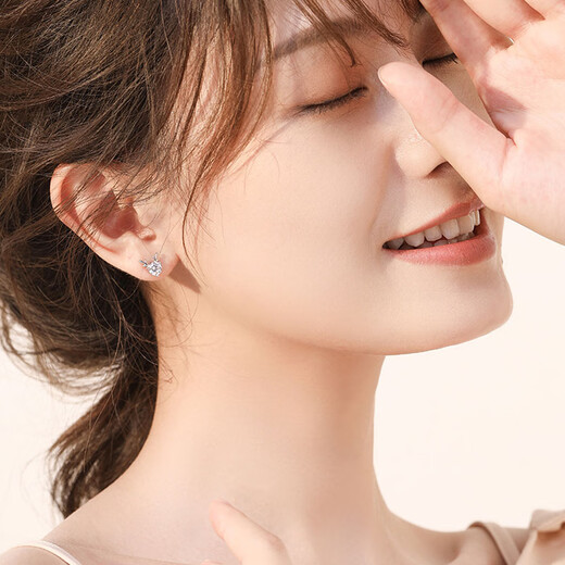 Nilan platinum pt950 earrings Yilu has you pt999 women's 2024 new platinum elk earrings PT999 deer earrings white diamond SF free engraving