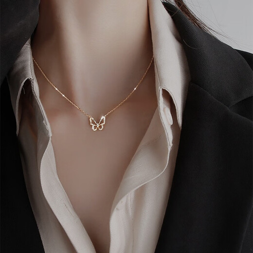 VTLs999 Pure Silver Butterfly Necklace Women's Clavicle Chain Accessories Temperament Clavicle Chain as a New Year's Valentine's Day Gift for Your Girlfriend S999 Pure Silver Necklace + Silver