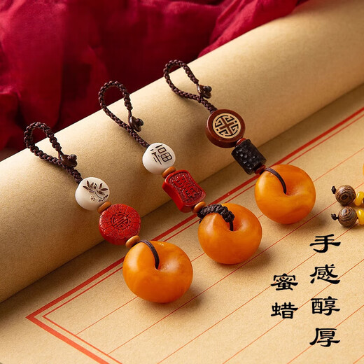 Fat Donglai's same style beeswax keychain safety buckle car pendant creative simple handmade Passepartout beeswax safety buckle