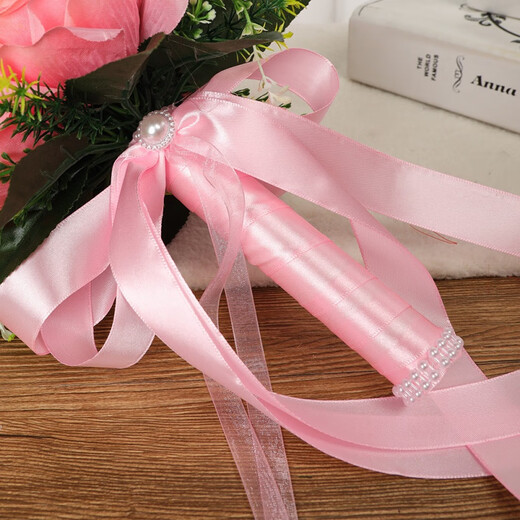 La main de Ren Shanxiang tenant des fleurs, la main de la mariée tenant des fleurs, le bouquet de simulation de mariage, obtenez un certificat et prenez des photos, des accessoires, du bouquet d'hortensia de mariage, des fleurs en tenant à la main, un sac cadeau rouge 1 pièce 1 pièce