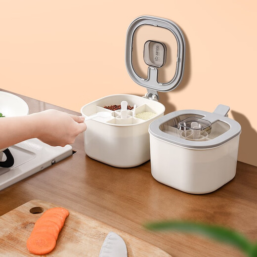 Sungsa Japanese kitchen seasoning box four-grid integrated salt and MSG jar seasoning box household multi-grid storage seasoning box 4 grids + 4 spoons (900ml)