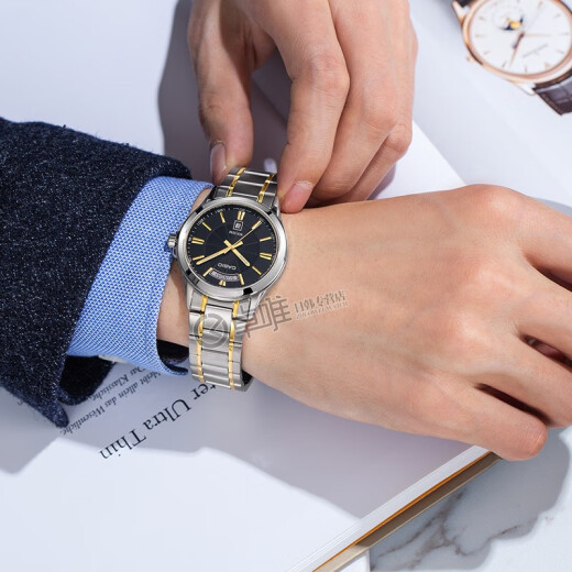 Casio (Casio) Mira la serie de puntos para hombres de cuarzo simple y de moda Watch MTP-1381G-1A