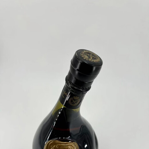 Camu Französisch importierte ausländische Wein Cognac Saint-Vifan gegen Evans Brandy