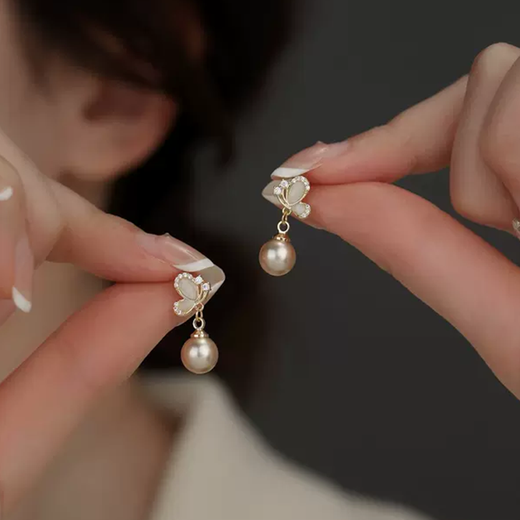 Idel Butterfly Earrings 2025 New High-end Cat's Eye Niche Earrings Girls Holiday Gift Women E3607 Cat's Eye Butterfly Earrings