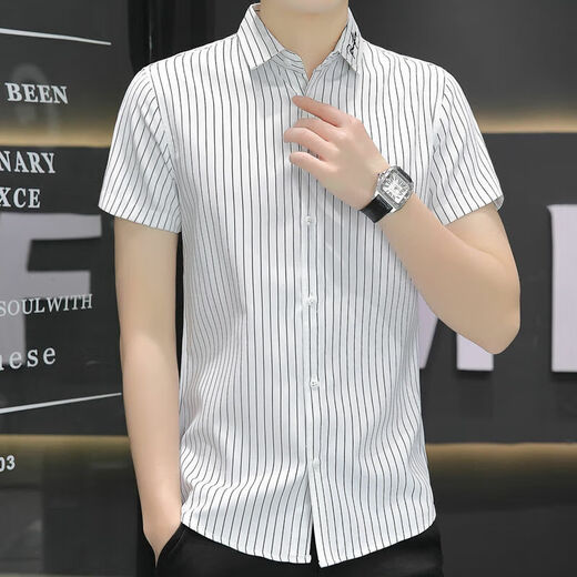 2025 New Ice Silk Shirt à manches courtes pour hommes minces de style coréen pour hommes chemises minces polyvalentes.