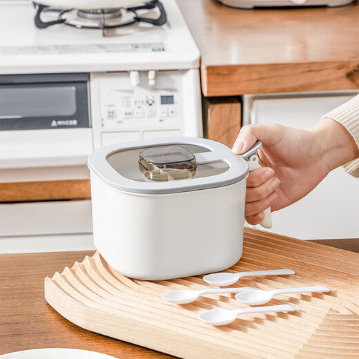 Sungsa Japanese kitchen seasoning box four-grid integrated salt and MSG jar seasoning box household multi-grid storage seasoning box 4 grids + 4 spoons (900ml)